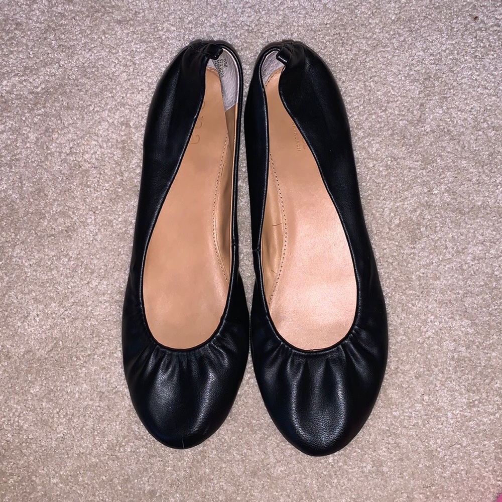 Ana Black Flats Size 8M